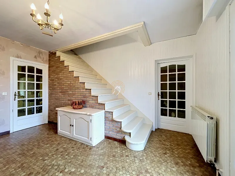 Maison familiale sur vaste terrain — photo 2