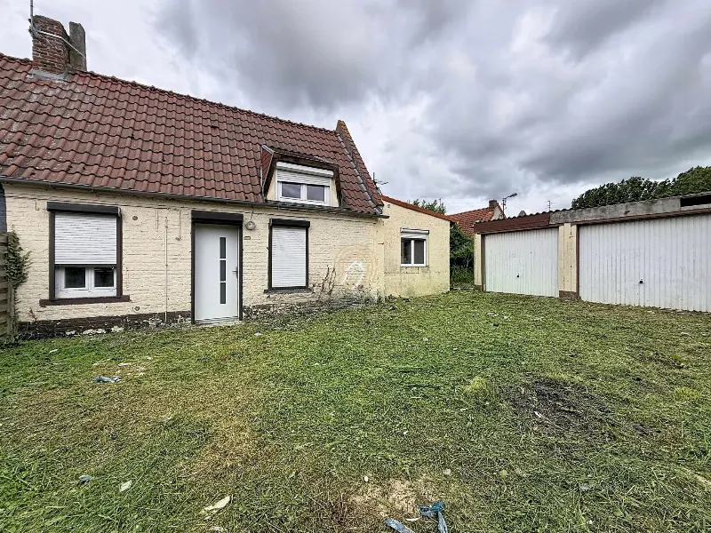 Maison à rénover avec jardin et garage !