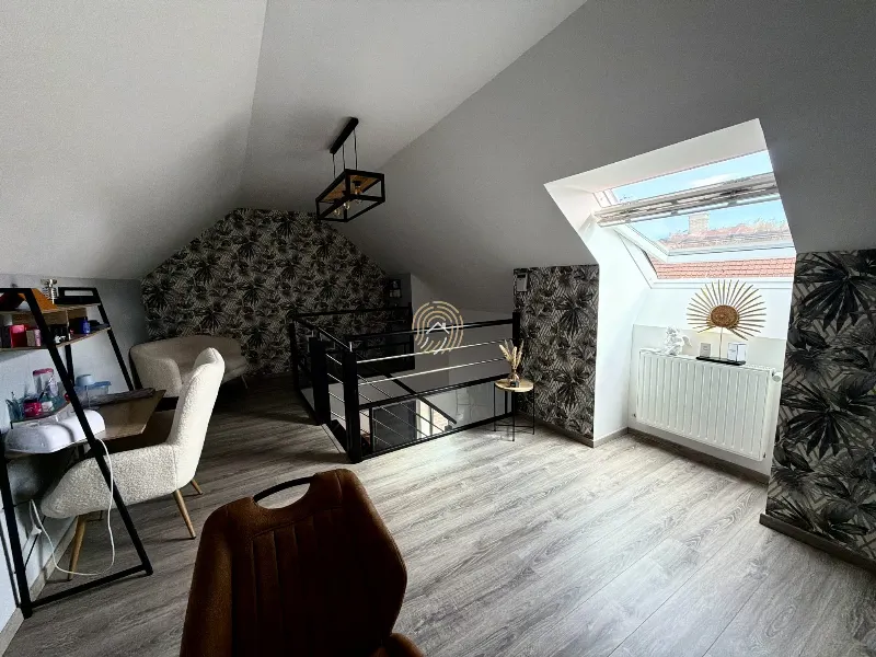 ENSEMBLE IMMOBILIER DE 430 M² AVEC BUREAUX, DÉPENDANCES ET STATIONNEMENTS — photo 15
