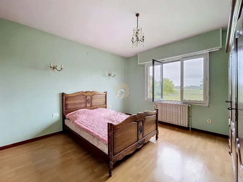 Maison familiale sur vaste terrain — photo 9