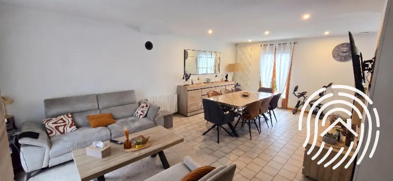 Pavillon individuel familial de 106 m² sur terrain clos de plus de 1 000 m² — photo 3