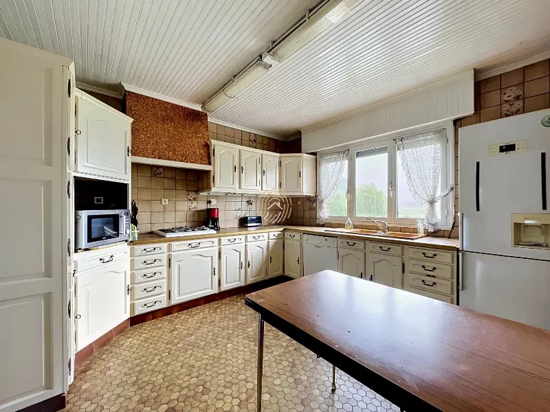 Maison familiale sur vaste terrain — photo 6