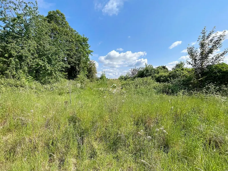 Terrain constructible bien situé