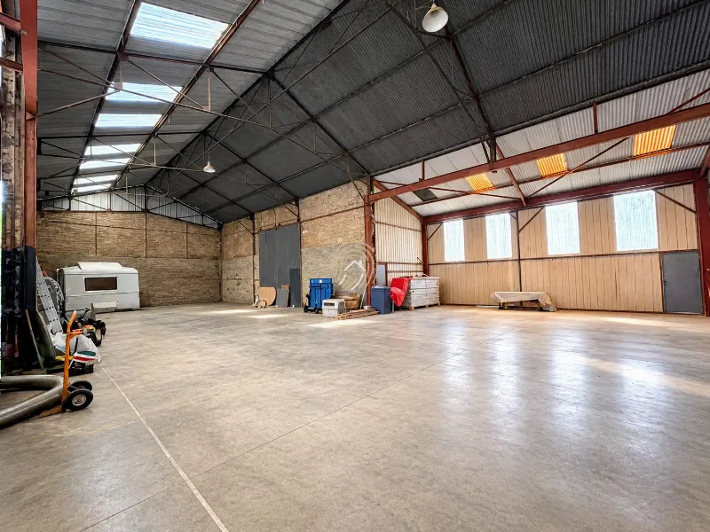 BIEN D'EXCEPTION — CORPS DE FERME AUX VOLUMES REMARQUABLES (294 M²) — photo 12