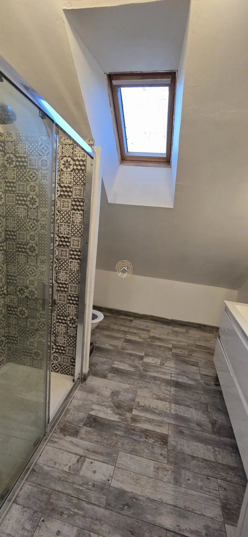 Ensemble immobilier rénové avec fort potentiel — photo 10
