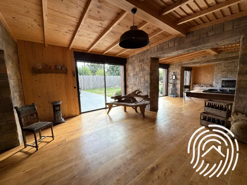 Ensemble immobilier de 430 m² avec bureaux, dépendances et stationnements — photo 22