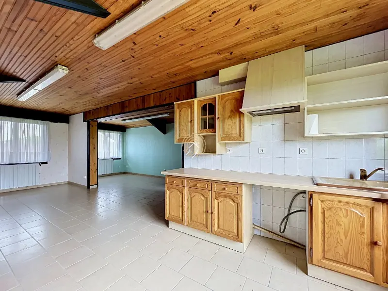 Maison familiale sur vaste terrain — photo 13