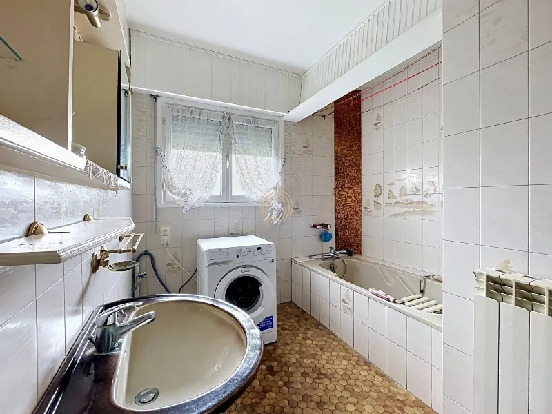Maison familiale sur vaste terrain — photo 10