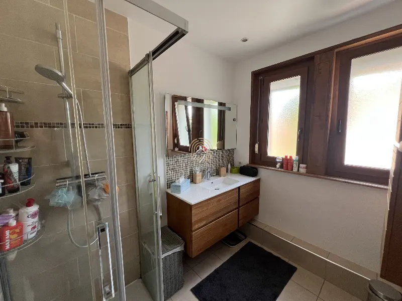 Maison familiale de caractère – 164 m² – Jardin arboré plein Sud — photo 11